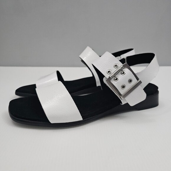 NEW Munro Meena Sandal Womens 9.5 White Patent Leather Comfort Cushioned Walking - Picture 1 of 14